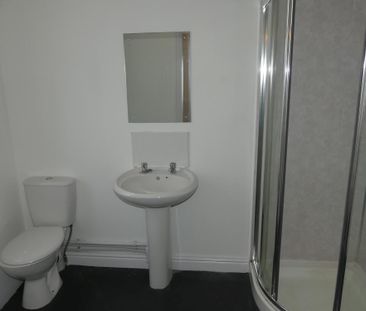 2 bedroom property to rent - Photo 6