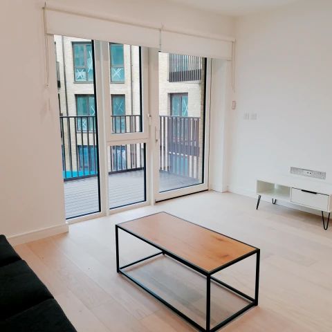 1 Bedroom 1 Bathroom Flat14 - Photo 1