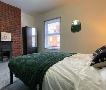 Salisbury Terrace, LS12 - Photo 2