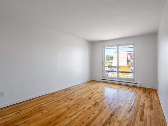 28 Boul. St-Elzear O., #5 - Photo 1