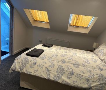 6 bedroom end of terrace house to rent - Photo 1