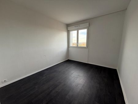 Location Appartement 5 pièces 88m² - Photo 3