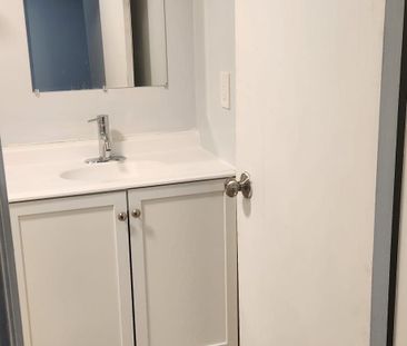 For Lease - 3443 Queenston Drive Unit# Lower, Mississauga, Ontario - Photo 4