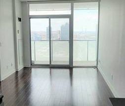 1+1 Bedroom, 1 Bathroom - One Market Wharf Condos - Photo 1