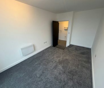 Flat to rent on - Photo 4