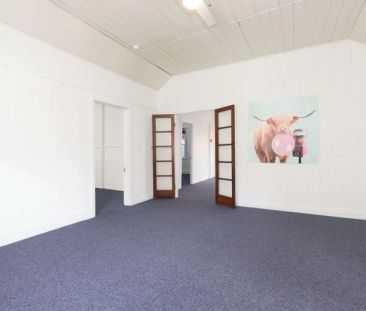 6 MONTH LEASE ONLY - THIS APARTMENT IS A RARITY! ENJOY THE PADDINGT... - Photo 1