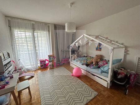 BEAUTIFUL APARTMENT WITH LARGE BALCONY IDEAL FOR FAMILIES - Photo 3