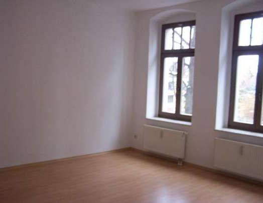 ***schöne 3 Raum Wohnung im 2. OG mit Aufzug*** - Photo 1