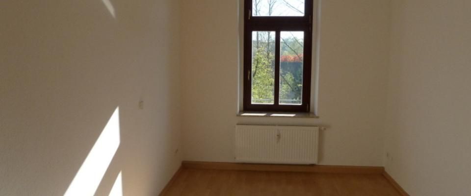 **Einziehen und wohlfühlen! TOP 2-Zimmer-Whg, +EBK, +Laminat+Glas - Photo 1