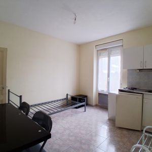 Location Appartement 1 pièce 15m² GIEN 45500 - Photo 2