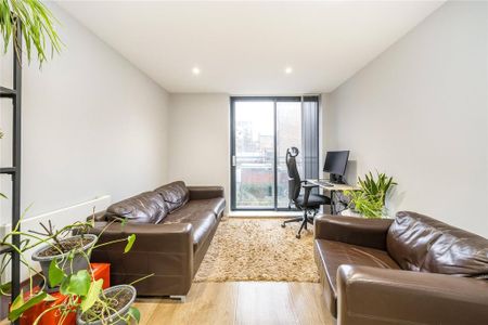 1 bedroom flat to rent - Photo 2