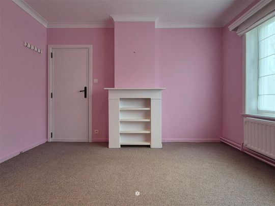 Ruime gezinswoning met zonnige tuin op een uitstekende locatie - Foto 1