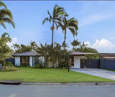 Coombabah - Photo 2
