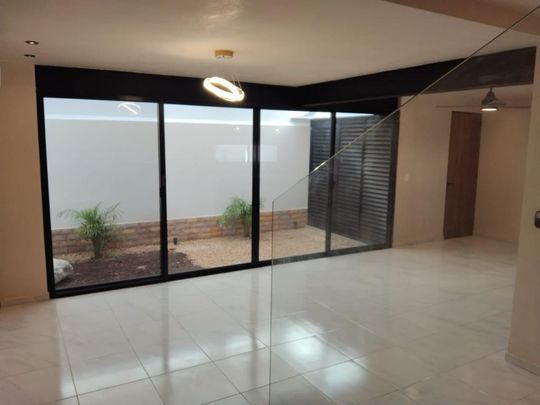 Townhouse de 2 recámaras, amueblado, en privada. - Photo 1