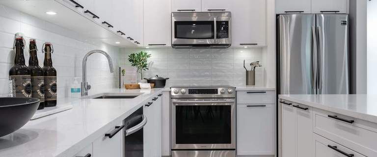 Equinox | 32888 Maclure Road, Abbotsford - Photo 1