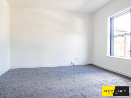 1 Bedroom Studio For Rent - Photo 2