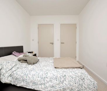 2 bedroom Flat To Let Total Size: 657 SQ FT - Photo 5