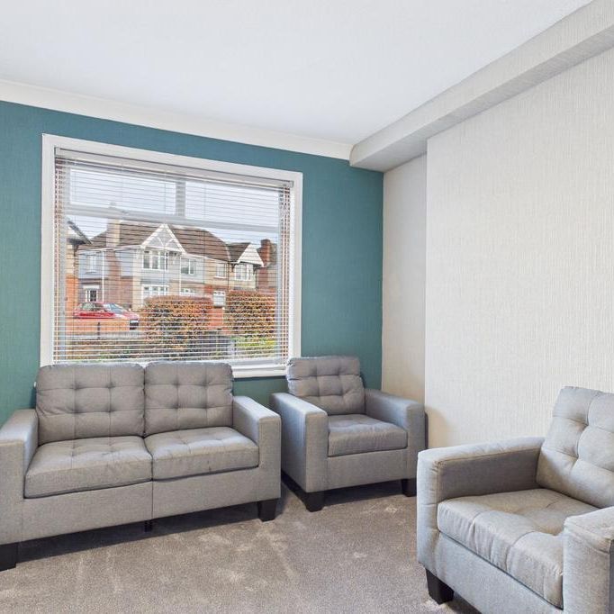 4 bedroom house of multiple occupation to rent - Photo 1