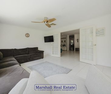 Family Home in Carramar with a Pool! - Photo 6