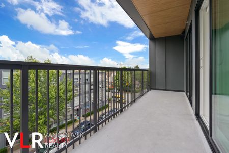 Condo in Vancouver East Side, BC - Photo 2