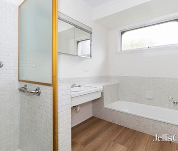 104 Mansfield Avenue, Mount Clear, Vic 3350 - Photo 3