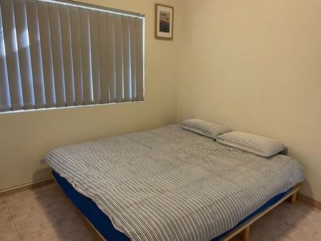 Kingsgrove - Photo 4