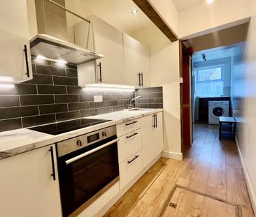 Woodhall Road - Photo 4