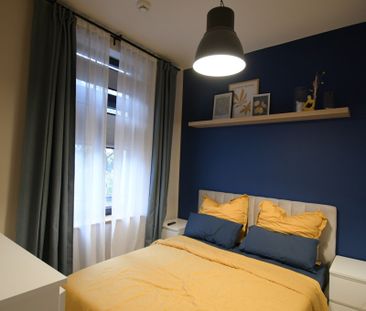 5951 - Höchst attraktive 3-Zimmer-Obergeschosswohnung mit EBK und B... - Foto 1
