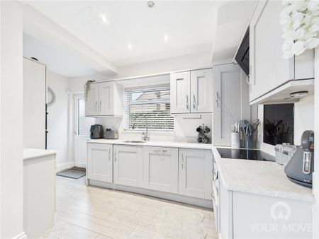 3 bedroom semi-detached house to rent - Photo 5