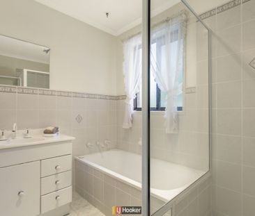 37 Ennor Crescent, Florey ACT, Belconnen - Photo 6