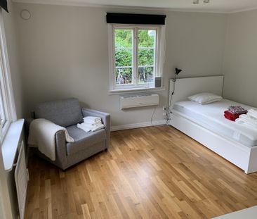 Bergåsstigen, Danderyd - Foto 1