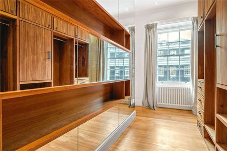 Substantial grade II listed house in Bloomsbury - Photo 3