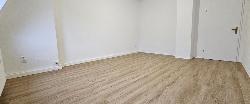 Schön renovierte Wohnung, ruhig gelegen - Photo 1