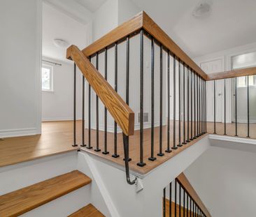 For Lease - 24 Springhead Gardens Unit# Main & Upper, Richmond Hill... - Photo 4