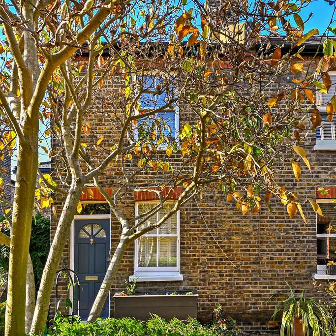 2 bedroom terraced house to rent - Photo 1