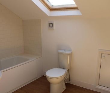2 bedroom maisonette to rent - Photo 1