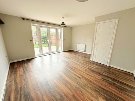 3 bedroom terraced house to rent - Photo 5