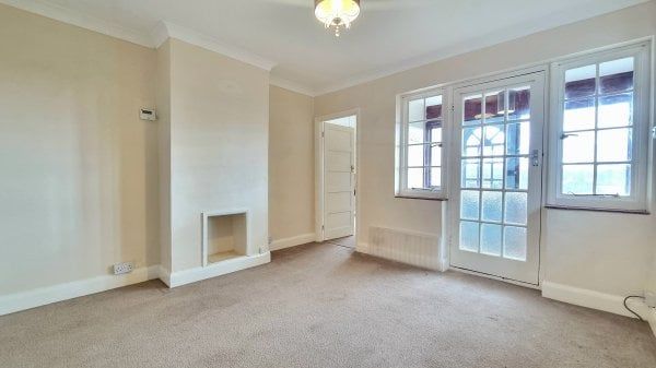 Northwood Avenue, Saltdean 2 bedroom bungalow to rent - Photo 1