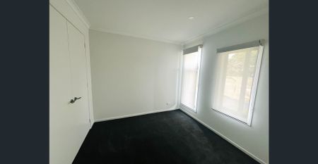 Brand New Four Bedroom Townhouse - Disabled Access and Bathroom - Photo 2