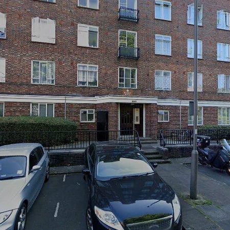 Room in a Shared Flat, Vermont Road, SW18 - Photo 1
