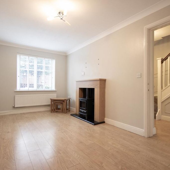 4 bedroom townhouse to rent - Photo 1