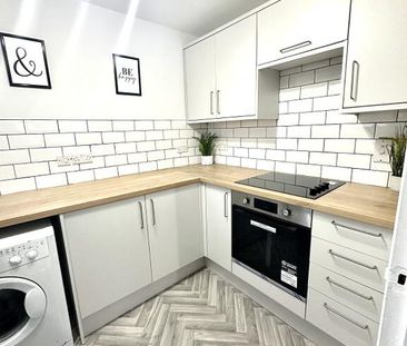 13B Moylena House, Benmore Drive, Belfast, BT10 0EG - Photo 6