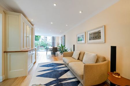 4 bedroom terraced house to rent - Photo 4