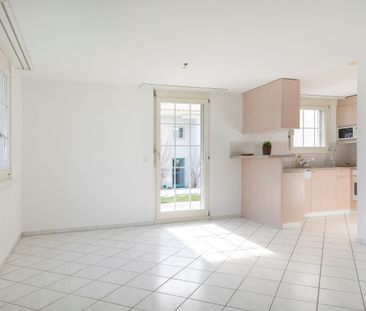 Quiet residential location with a view of the countryside - Photo 1