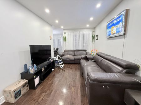 For Lease - 48 Monaco Court Unit# Upper, Brampton, Ontario - Photo 2