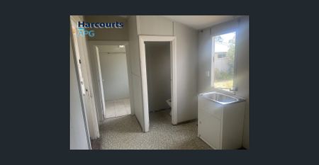 Spacious Carey Park Home: Modern Kitchen & Huge Yard! - Photo 3