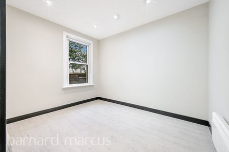 Clarendon Road - Photo 2