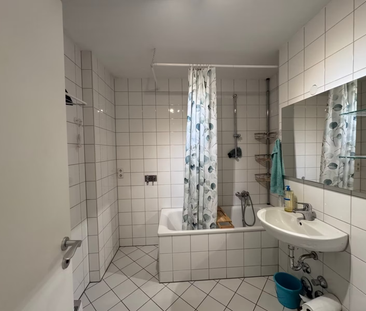 Untermiete: 3 Zimmer Wohnung in Mitte (77m², Parkblick, A) - Photo 2