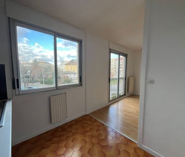 Location Appartement 1 pièce 30m² - Photo 5
