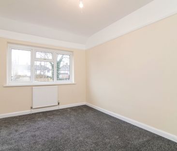 3 bedroom mid-terrace to rent Greenaleigh Road, Yardley Wood - Photo 2